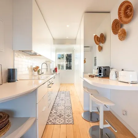 Apartament Guestready - Charming With Terrace